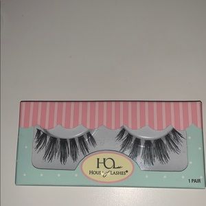 False lashes